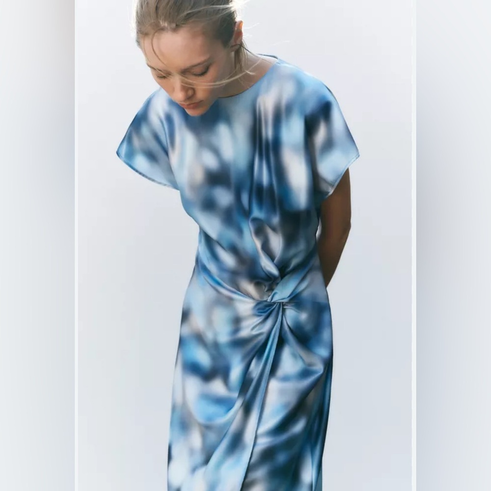 ZARA Beautiful & Silky Elegant Blue Tie-Dye Ruched Midi  Dress🔥🔥🔥